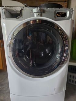 Front Load Washing Machine for Parts or Reassembly