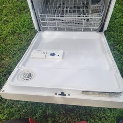 Kenmore Dishwasher 