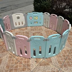 Semi New Playpen 16 Panels