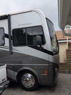 motorhome South wind 32v