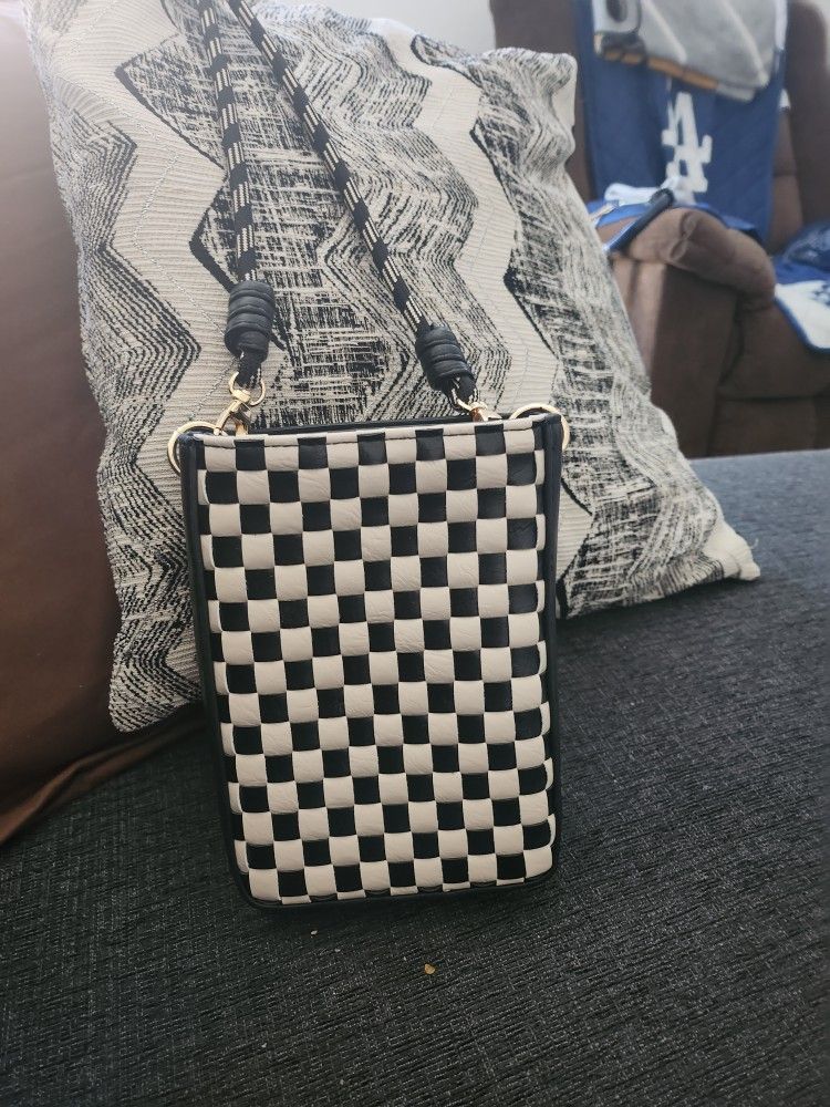 Crossbody Black And Creme
