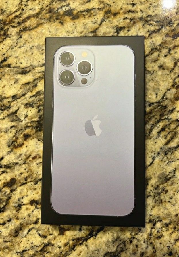 Apple iPhone 13 Pro Max - 128GB - Sierra Blue (Unlocked)