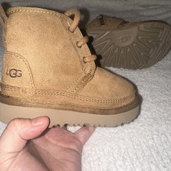 Girl Uggs 