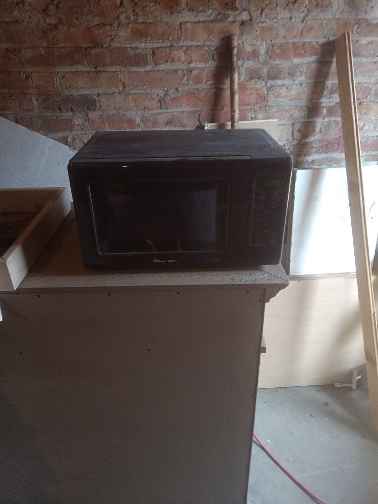 Magic Chef Microwave