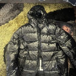Calvin Klein Shiney Puffer Size large