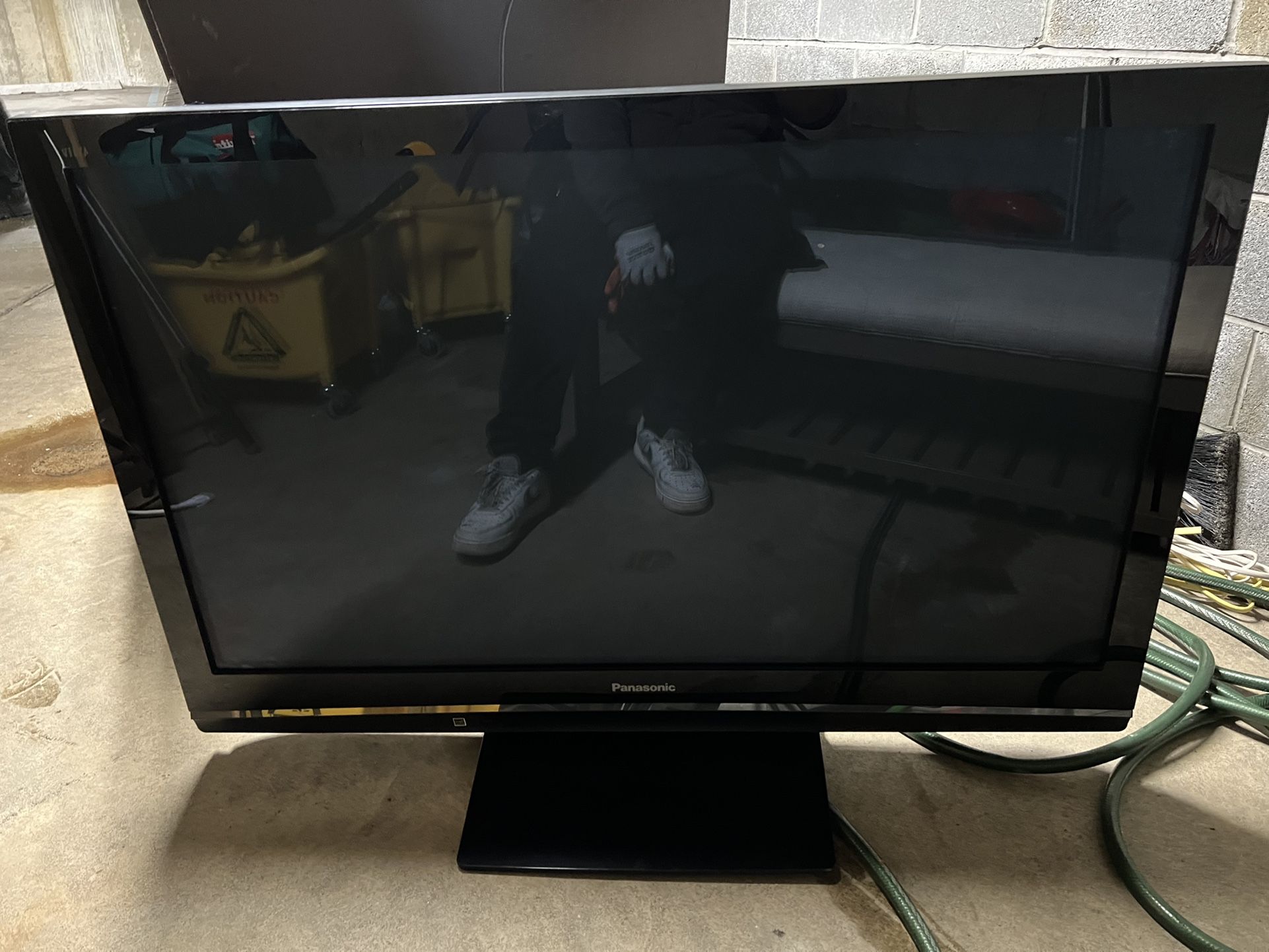 TV