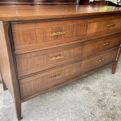 1960s Mid Century Modern Walnut 6 Drawer Double Dresser
