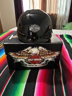Women’s Harley Davidson helmet (Med) 75.00 OBO