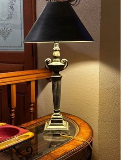 Classical Metal Table Lamp