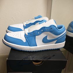 New Air Jordan 1 Low Men Size 8.5