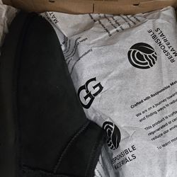 Size 10 Ugg Boots Brand New NEVER WORN! $120