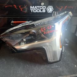 2022-2023 Toyota Tundra Left Headlight 