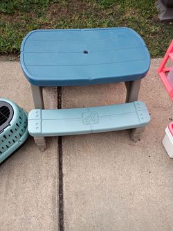 Little picnic table for 20