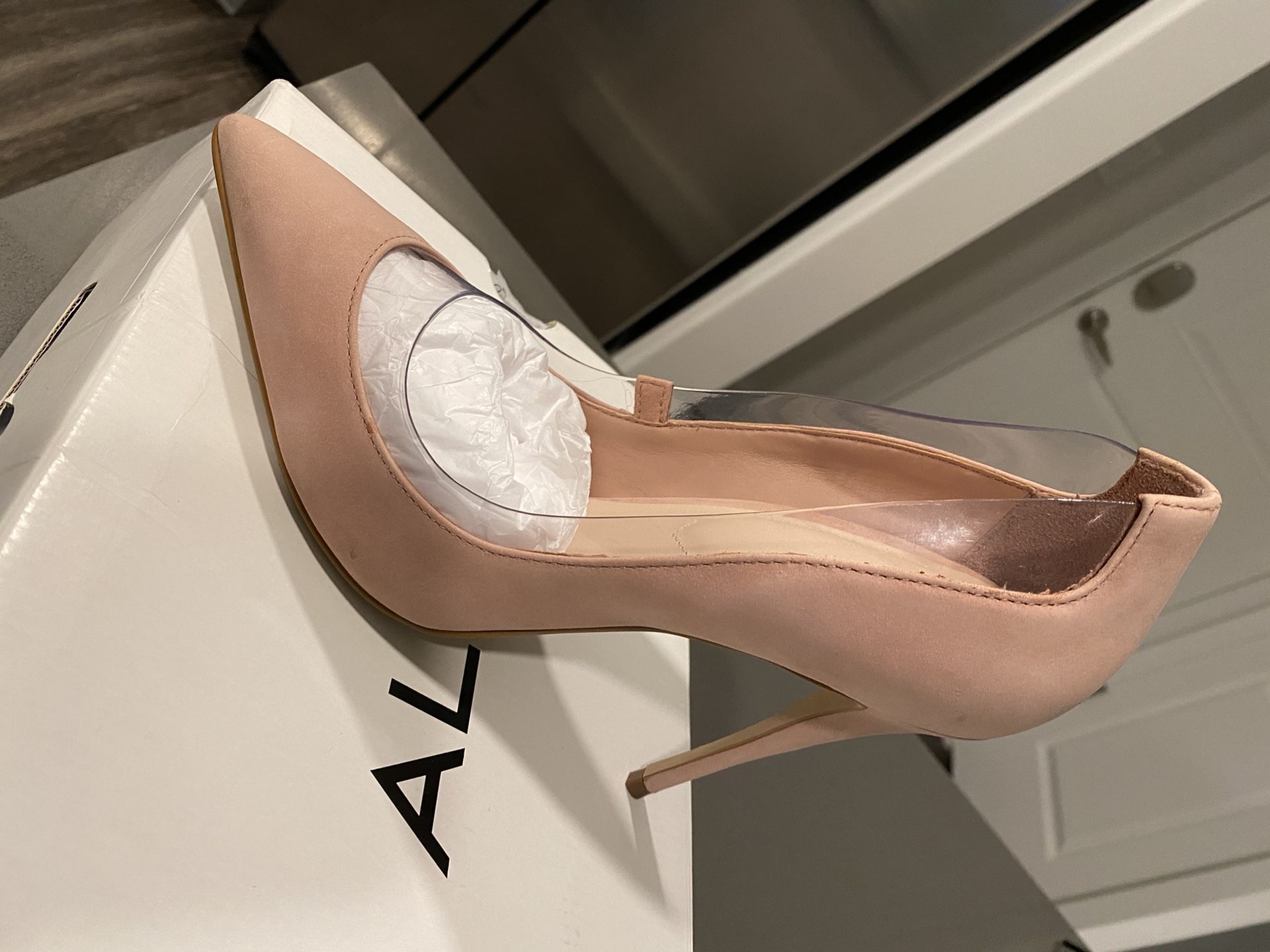 Aldo shoes/ heels, blush/mauve in color size 8