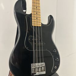 Applause Bass 