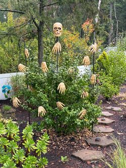 Light up plastic blow mold skeleton hands, 3 sets lights 15 total light up hands ex cond