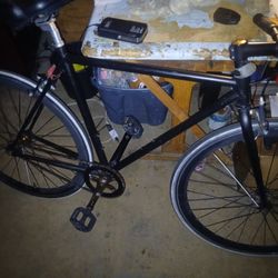 Black Fixi Bike