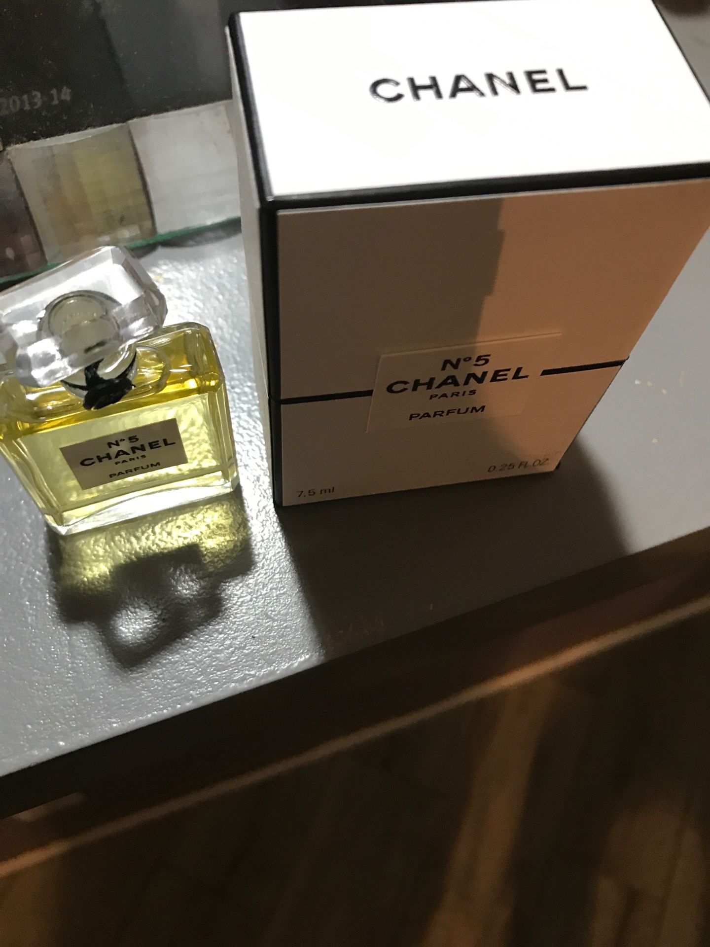 Chanel No5 7.5ml brand new opened box for picture