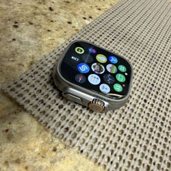 Apple Watch Ultra 2 49mm Titanium 