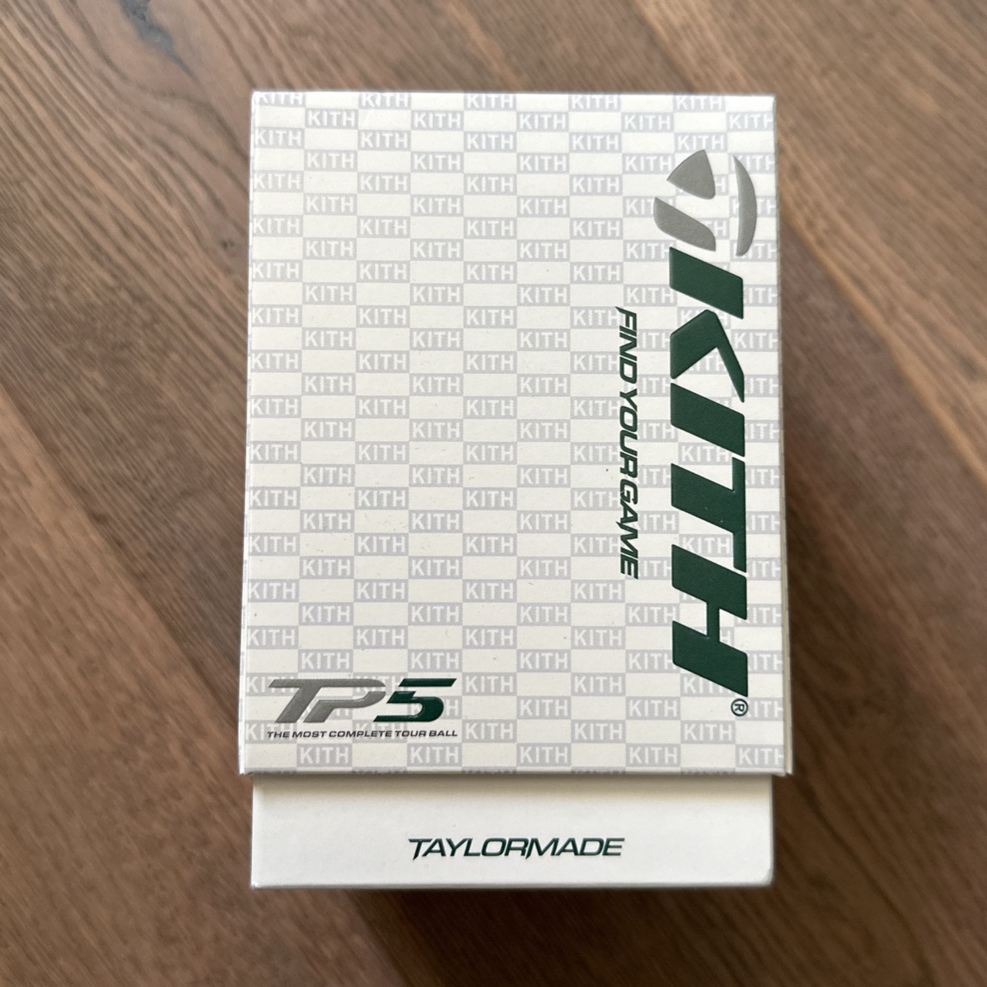 Kith x Taylormade TP5 Golf Balls