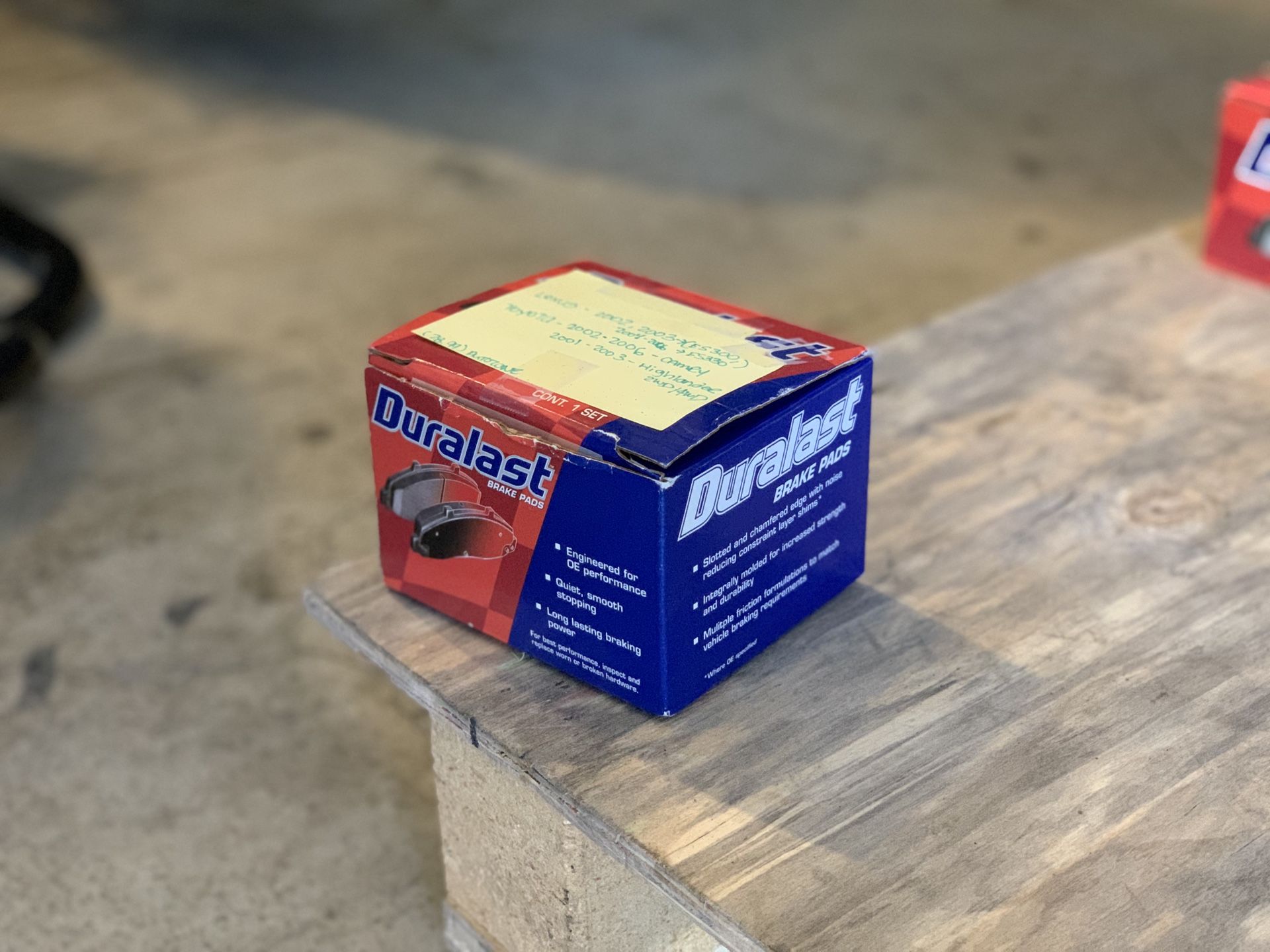 Brand New Toyota Lexus rear brake pads