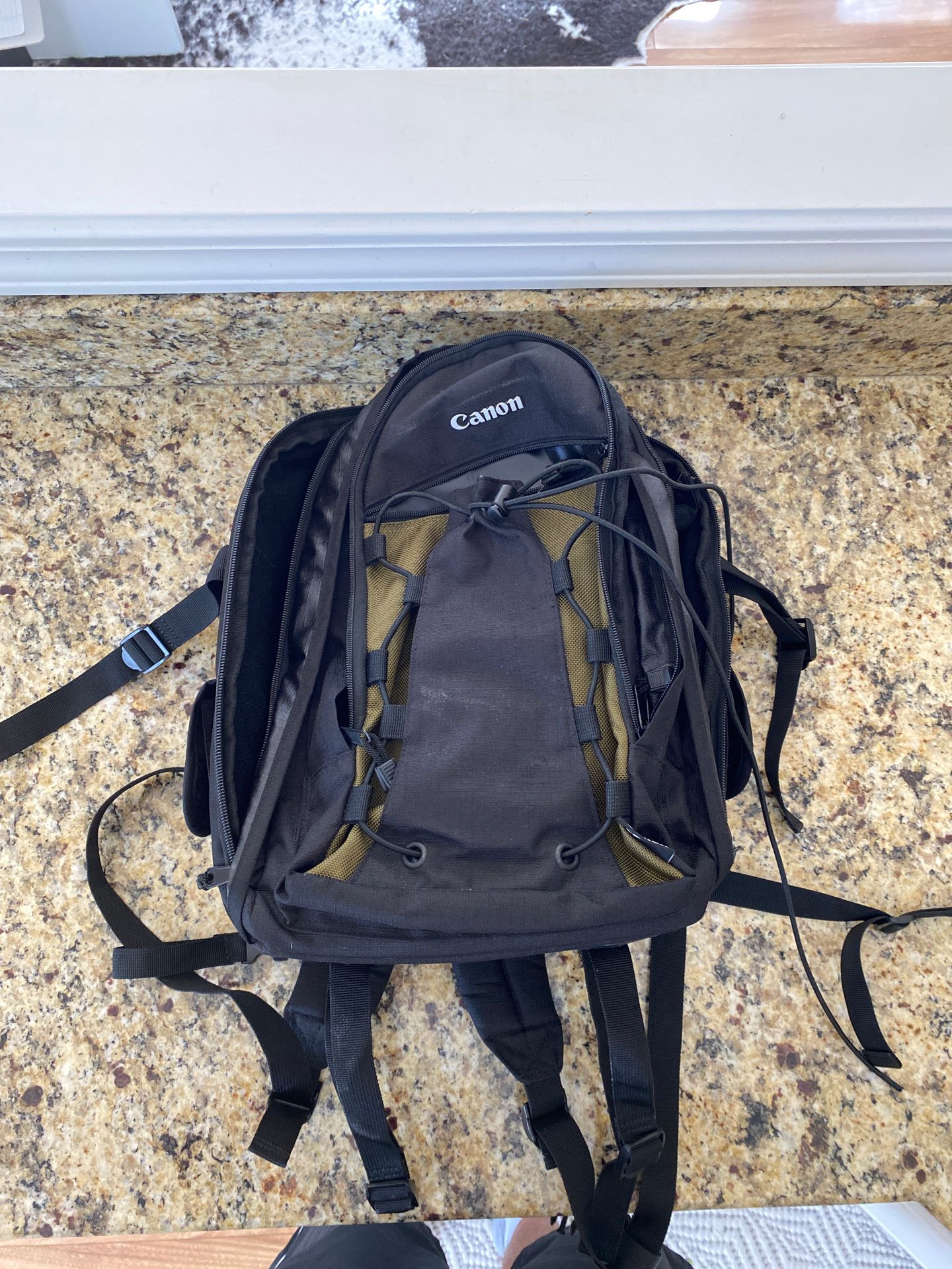 CANON camera bag, barely used