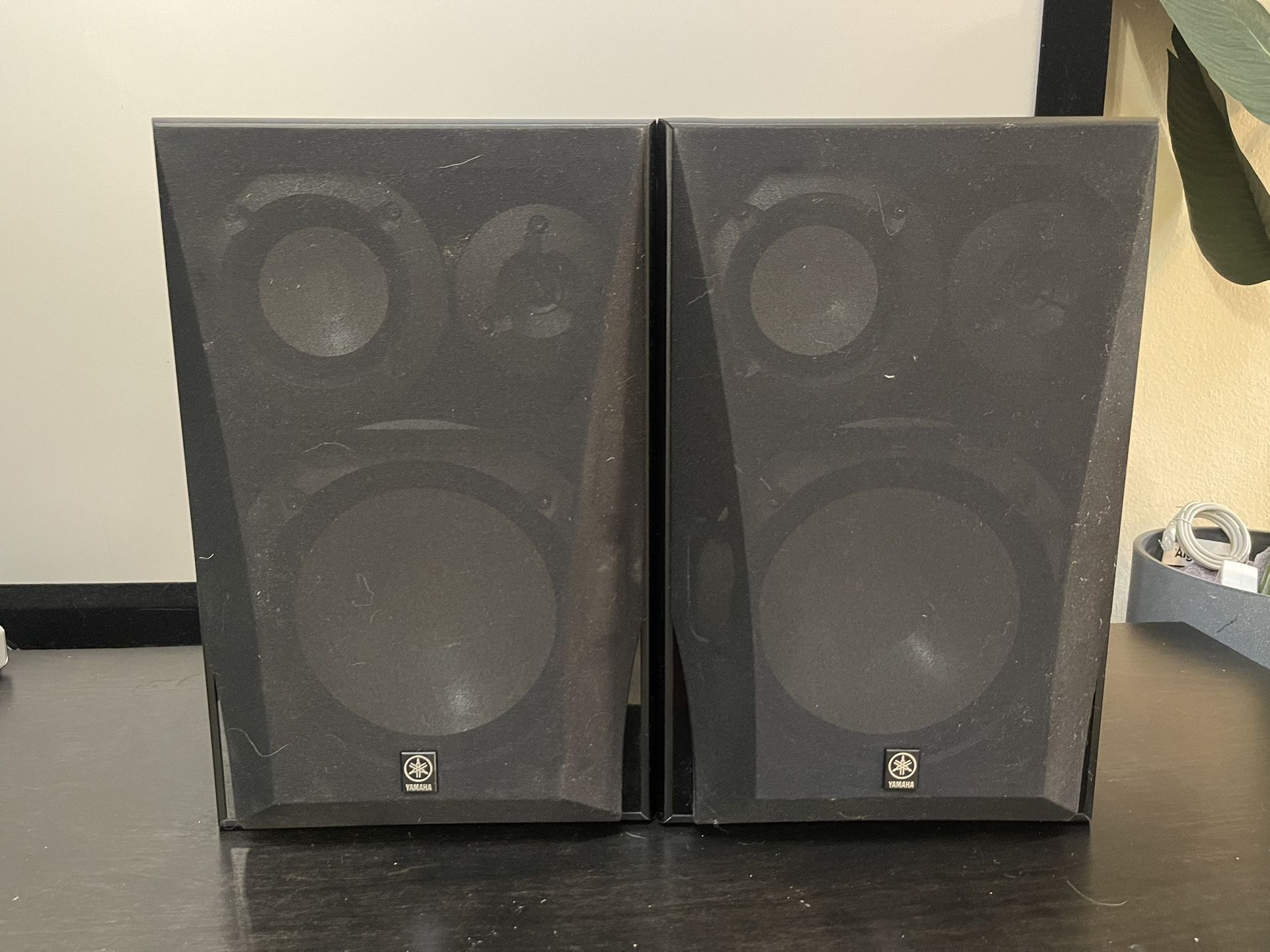 Yamaha Bookshelf Speakers Pair Ns 6490