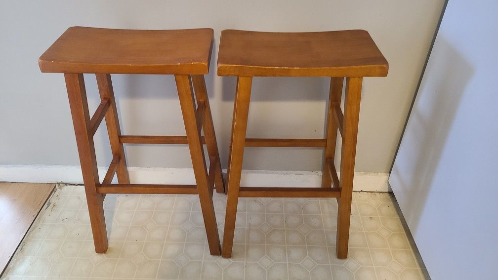 Set of 2 - Honey Brown Counter Stool (In Very Good Condition)