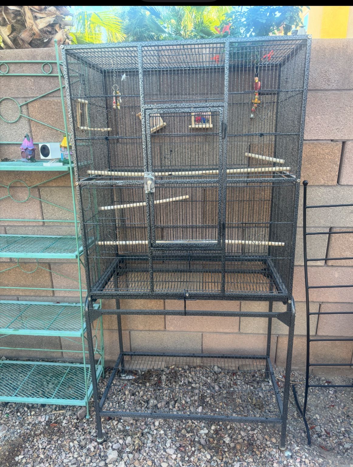 Bird Cage tall With Stand Comes Apart Easily