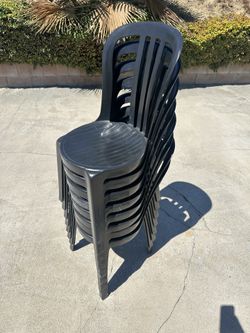 8 Plastic Chairs