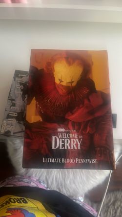 NECA ultimate blood pennywise
