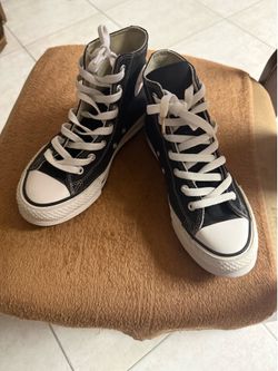 Converse size 4 Good Conditions