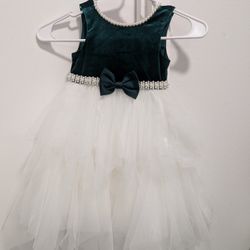 Children's party dress
American Princess