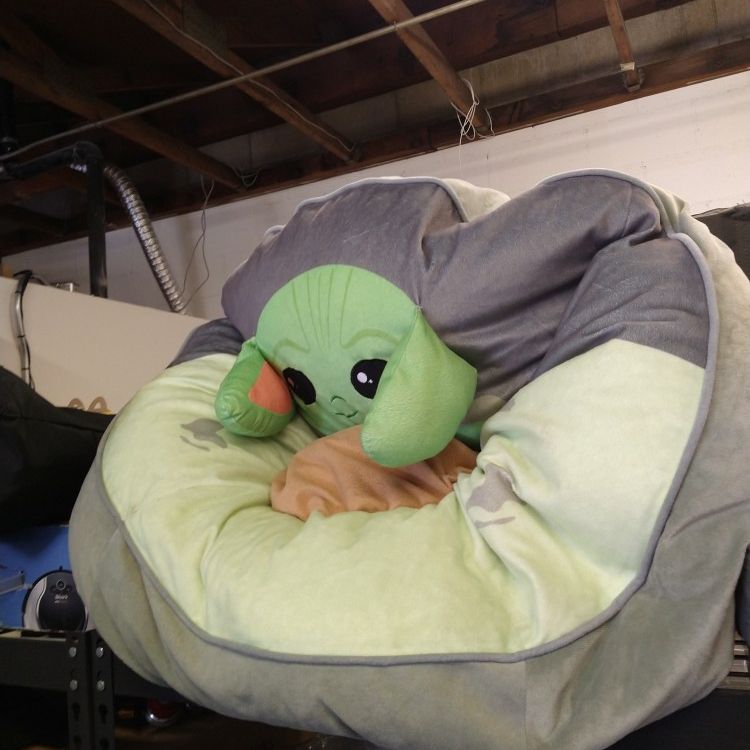 Star Wars Mandolorian Spoon Rest Baby Yoda for Sale in Los Angeles, CA -  OfferUp