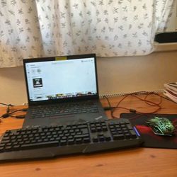 pc my whole set up its good runs great read description 