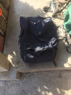 Ice chest easy to carry