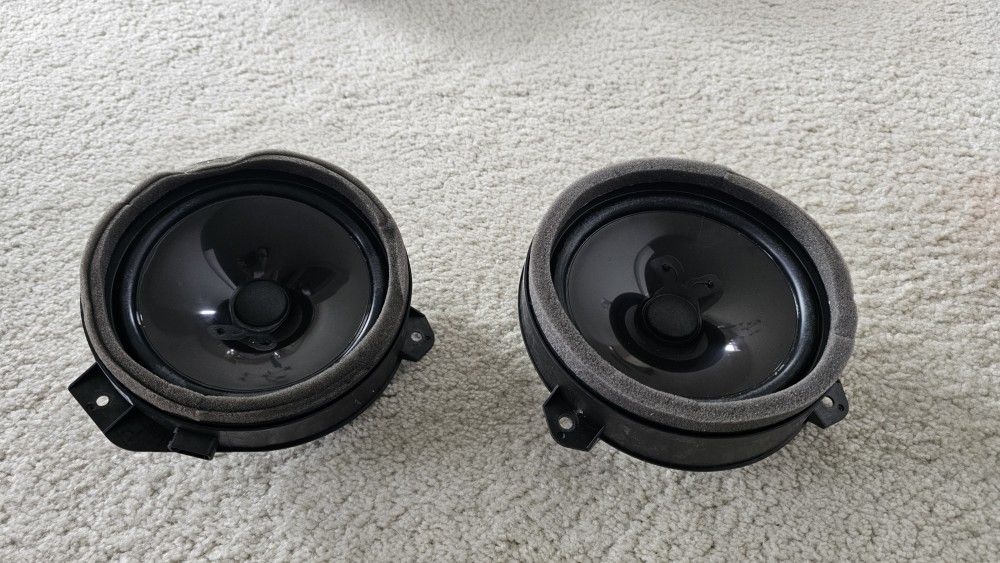 Subaru WRX 2021 Stock Speakers