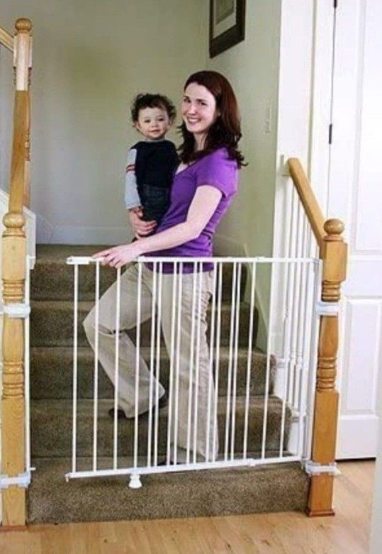 Regalo Extra Tall Top of Stairs Baby Gate