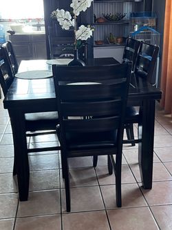 Dinning table