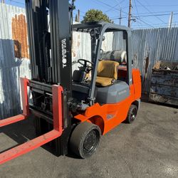 Forklift