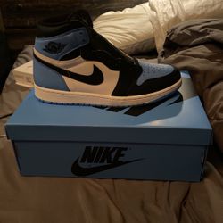 Air Jordan 1 High OG University Blue