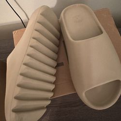 Yeezy Slides Sz11 Pure