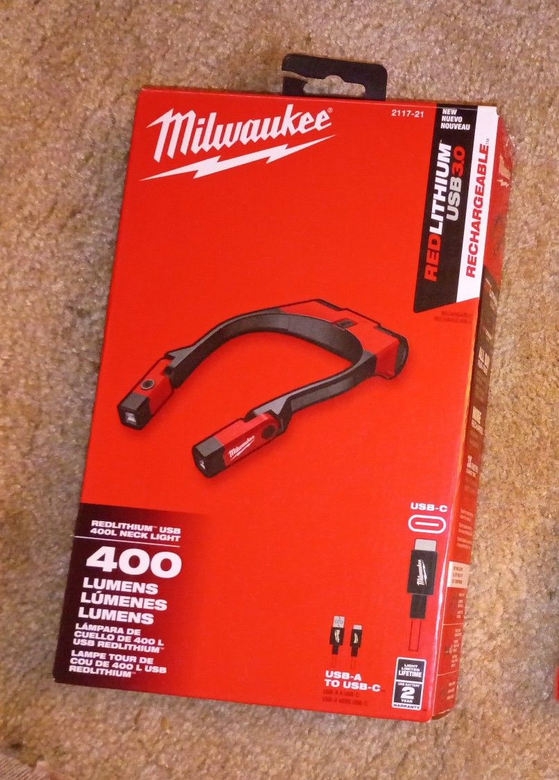 Milwaukee Necklamp 400 Lumen Rechargeable