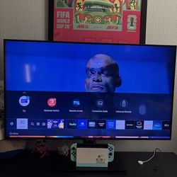 43-inch Class 7 Series Crystal UHD 4K Smart TV (2020 model)