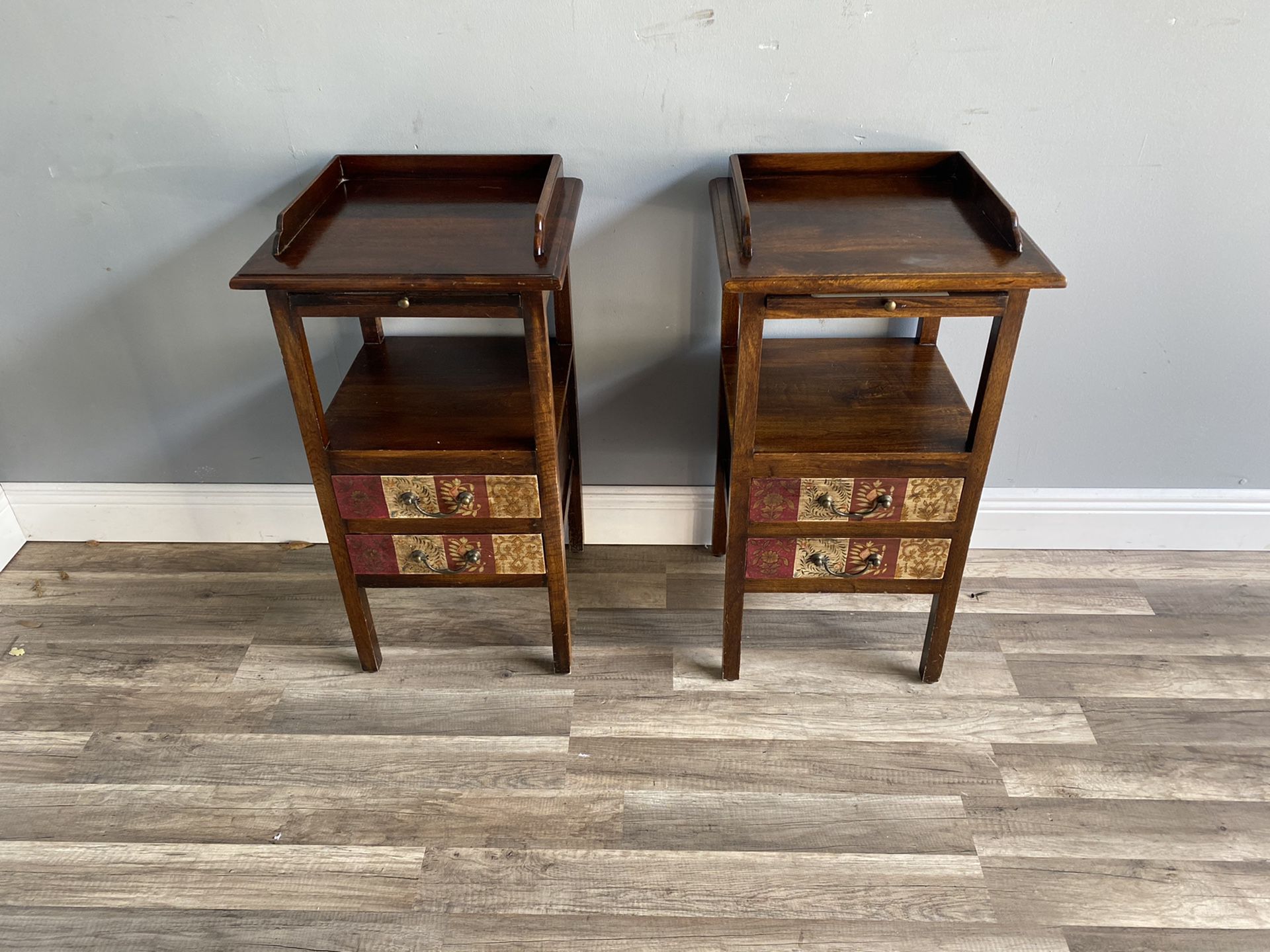 16x29x15 2 Solid Wood Nightstands Small Tall Side Tables With 2 Drawers & Shelf W/ Pull Out Tray *WE ACCEPT CREDIT CARDS* *DELIVERY