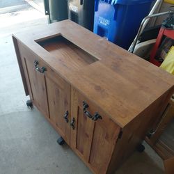 FREE Sewing/Craft Table