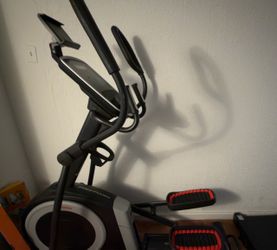 Elliptical machine