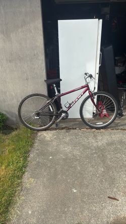 1990s giant Yukon mountain bike