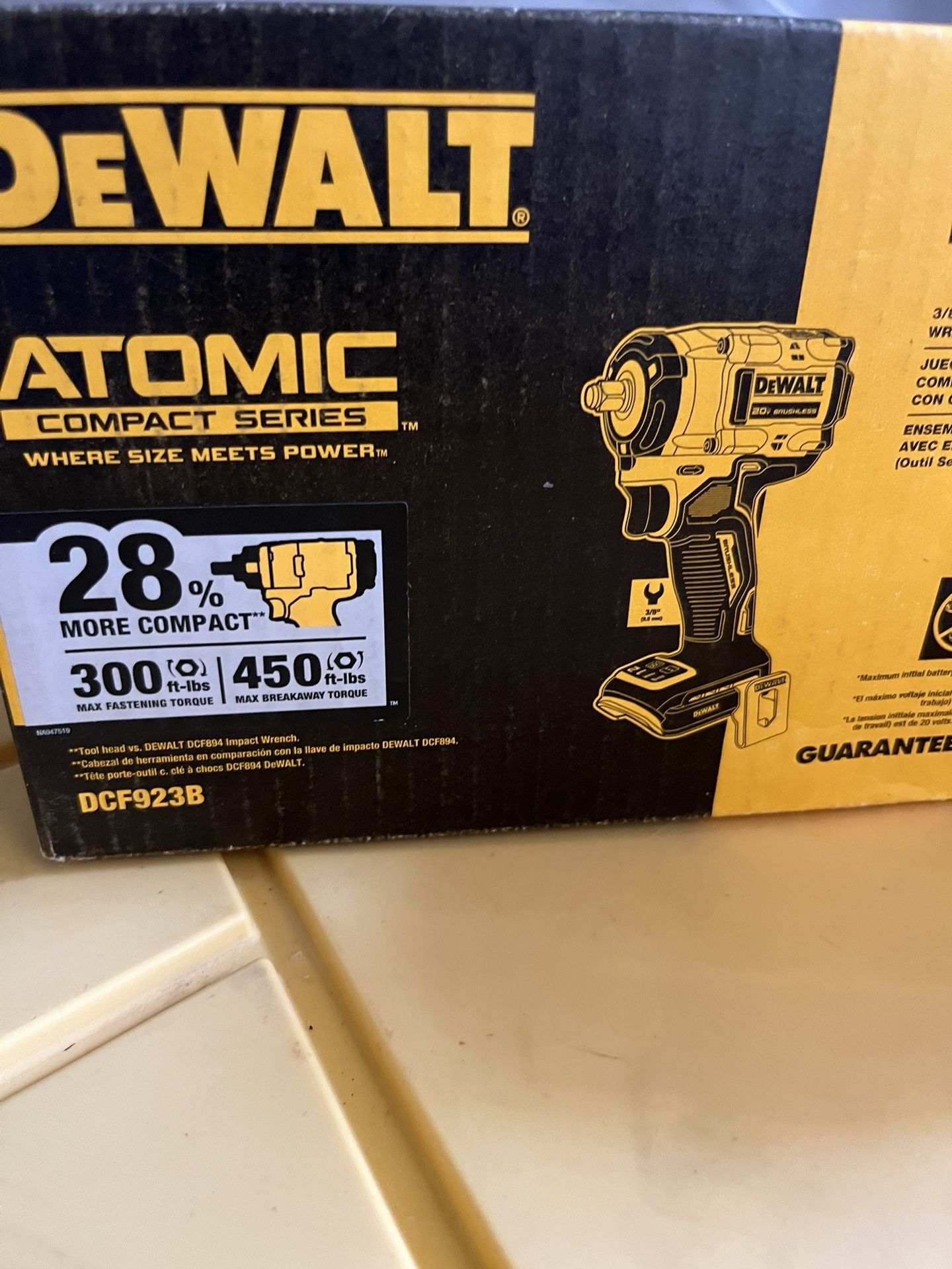 DEWALT 20VMAX ATOMIC 3/8” IMPACT WRENCH BRUSHLESS TOOL ONLY NEW $135