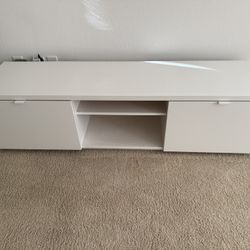  Ikea TV Stand